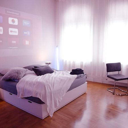Huge Apartment With Home Cinema And Kitchen In Friedrichshain Берлін Екстер'єр фото
