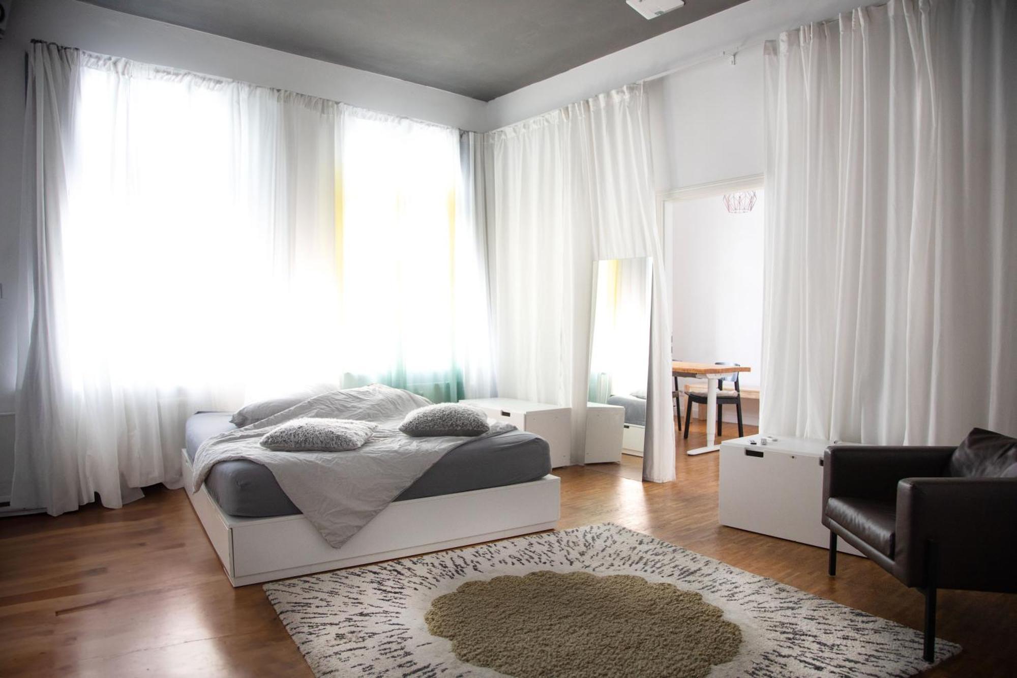 Huge Apartment With Home Cinema And Kitchen In Friedrichshain Берлін Екстер'єр фото